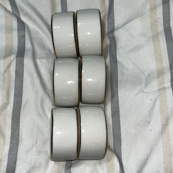Ceramic Vintage Napkin Ring Holders White With Gold Trim
Hostess Party Set of 6 - Picture 4 of 8
